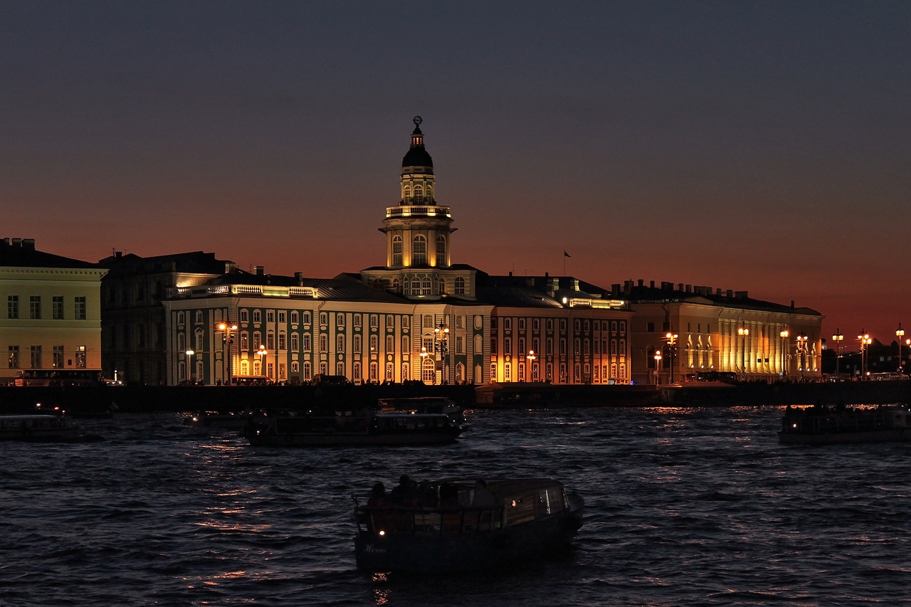 Ночная экскурсия по Санкт-Петербургу